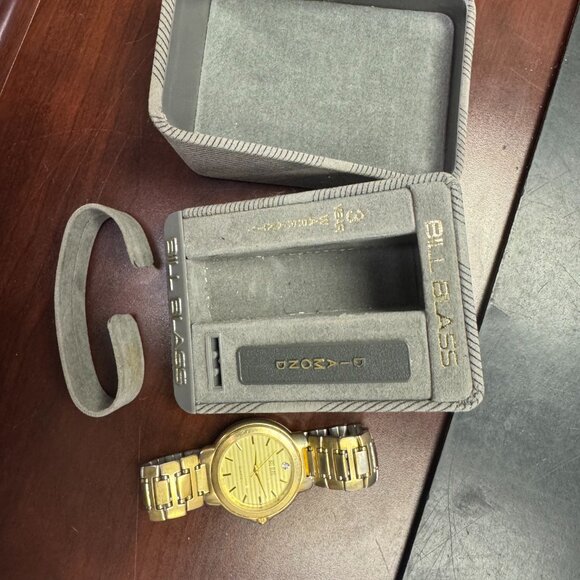 BILL BLASS BRAND - VINTAGE GOLD WRIST WATCH - Picture 3 of 6